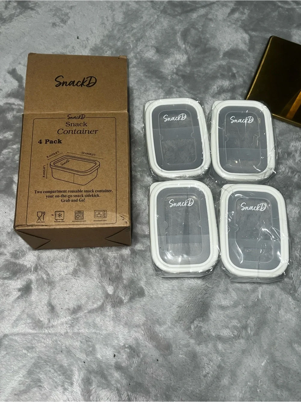 NWT SnackD 4-Pack Reusable 2-Compartment Snack Containers
